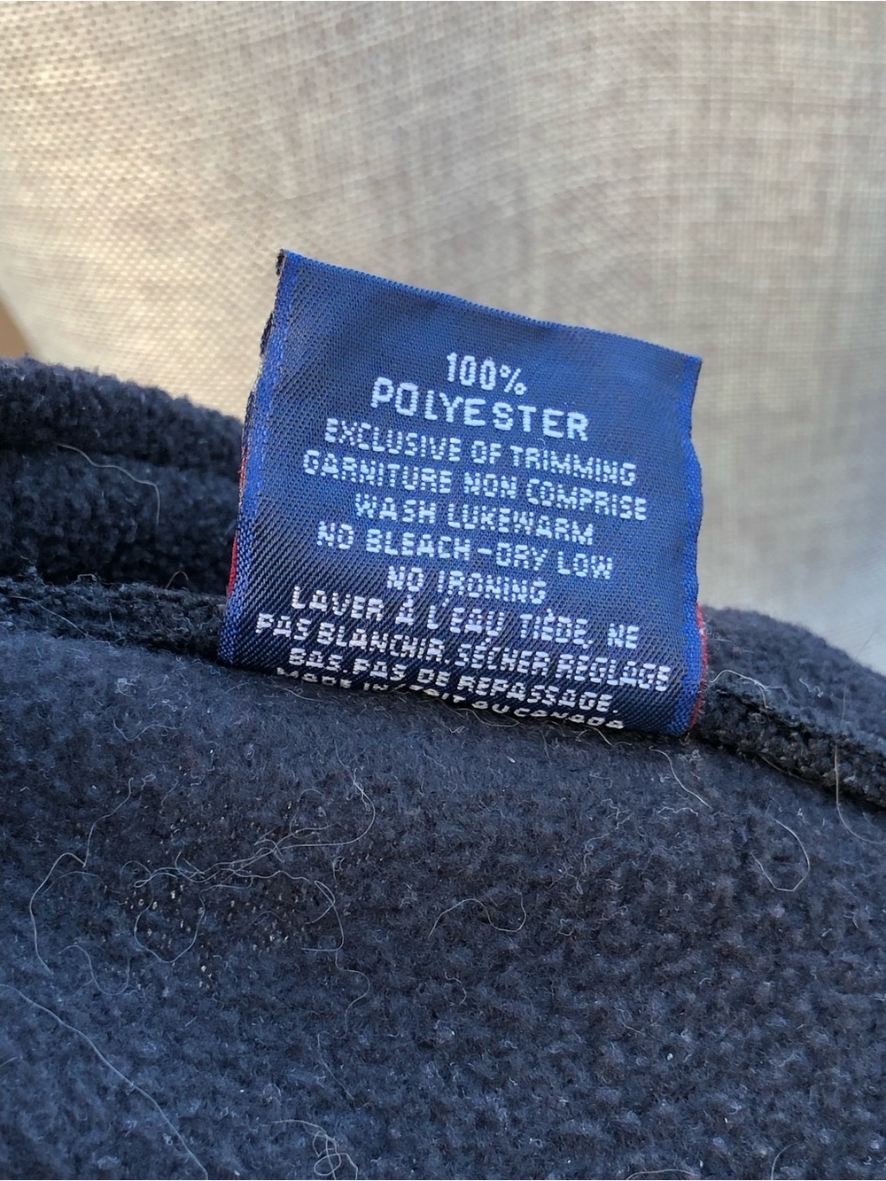 Vintage Montreal Canada Embroidered Black Quarter-Zip Fleece Pullover Sweater - Picture 9 of 10